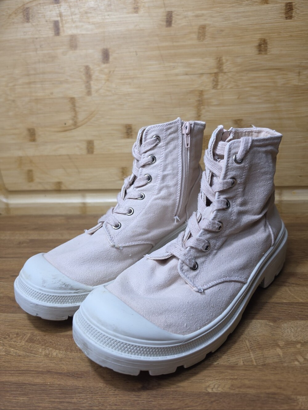 Unionbay Light Pink Canvas Combat Boots Size 8